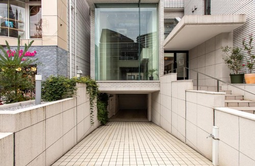 Jingumae Apartment | 云溪 表參道