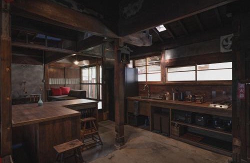 Chuo Villa | 古民家宿るうふ 祝之家 Heritage Villa LOOF Iwainoie