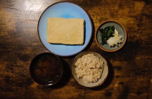 Naoshima-cho Villa | 向島集会所夕朝二食付き