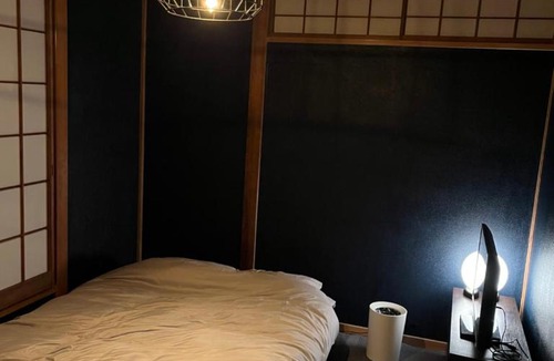 Kofu House | 天然温泉付 一棟貸し最大12名 近隣施設事前予約で バーベキュー 花火 和羽灯屋 ナウヒヤ