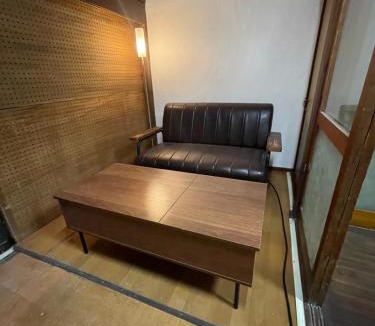 Yokosuka Hostel | 懐かしい日本の家 nostalgic Japanese house For-R Uwamachi Share House