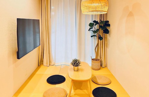 Yushima Apartment | 新上双卧套房 最大5人 设计师风格Yaof 东京中心上野公园3分钟 车站1分钟 位置极佳超级繁华 房间内看樱花