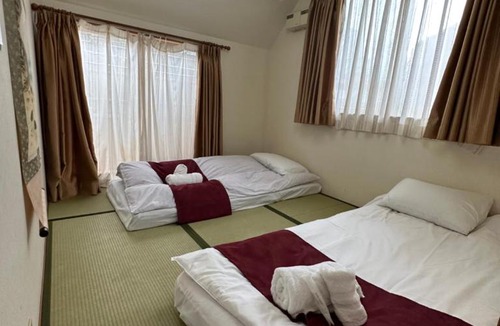 Hyakunincho Apartment | 新宿一軒家120平米 Jr新大久保駅徒歩3分 浴室2 トイレ2 歌舞伎町徒歩10分 駐車場無料