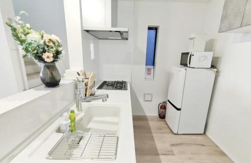 Nishiikebukuro Villa | 新宿2站 池袋全新独立3层别墅 3室1厅1浴室 最大8人 max 8P 车站7分钟 7mins to ST 银座 新宿 涉谷 池袋 东京直通