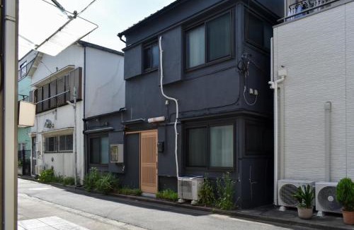 Morishita Apartment | 森下別邸