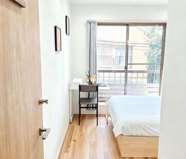 Asakusa Apartment | 浅草花日美居 Asakusa Hanabi 205 Room Double Bed 4 min walk to Asakusa Temple Direct subway access to Narita Haneda Airport