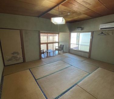 Oshima House | 素泊まり民宿とみや 全部屋個室 伊豆大島