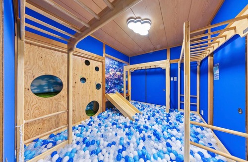 Kunitachi Apartment | 親子で遊べるボルダリングやボールプール付きの貸し切りアパート 国立駅徒歩4分
