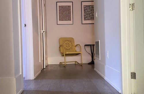 Parkdale Apartment | 1+1 heritage loft in trendy dt Toronto