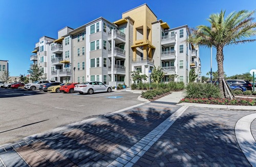 Fruitville House | 1 Bedroom 1 Bath in Luxurious Modern Community! Sarasota!