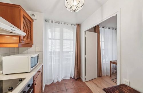 Marais Apartment | 1 Bedroom Apartment is Le Marais With Full Kitchen