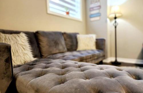 Halton Regional Municipality Apartment | 1 Bedroom basement apartment with separate entrance
