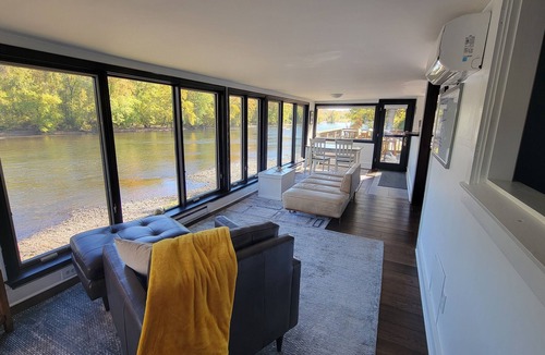 Baptistown House | 1-bedroom house in Pipersville on the Delaware River