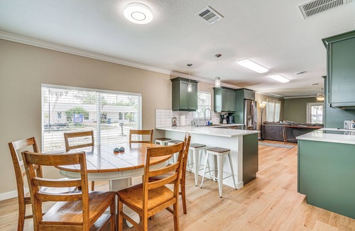Mid Island House | 1 Block to Shore: Fort Myers Beach Retreat
