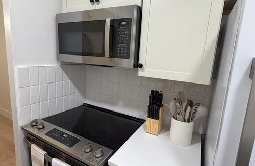 Sarasota Springs Apartment | 1 BR/1 Bath overlooking the pool, centrally located in Sarasota