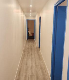 La Courneuve House | 1 chambre meublé avec cuisine privé salle de bain partagé métro 7 la Courneuve remise de clé entre 11H et 14H