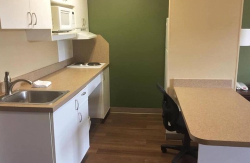 Rochester Apartment | 1 King Bed | Non-Smoking, Kitchen, Shower