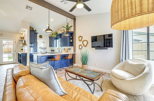 Fairview Place House | 1 Mi to Grand Ave: Modern Home w/Spacious Yard!