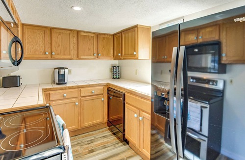 Edgewater House | < 1 Mi to Ramp! Boater's Retreat in Edgewater
