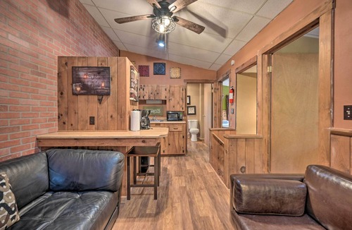 Huntingdon Cabin | 1 Mi to Raystown Lake: ‘Bill Pickett’ Ranch Apt