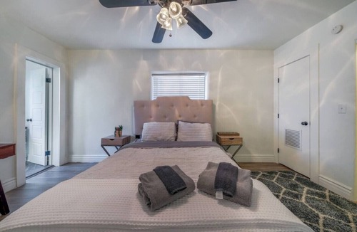 Iron Horse Historic District House | 1 Min to 4th Ave & Congress/Casita/1 BR 1 BA