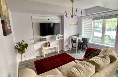 Markham Apartment | 1 Month + Bookings, Cozy private apartment in a highly demanded neighborhood.