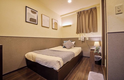 Hyakunincho Hotel | 1 single bed 2nd floor B/Shinjuku-ku Tokyo