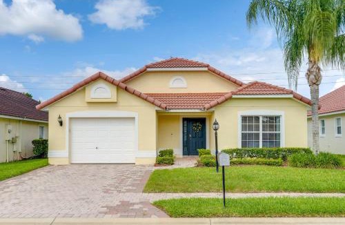 Lake Wilson Preserve House | 10 Mi to WDW Home with Themed Rooms, Pool and Lanai