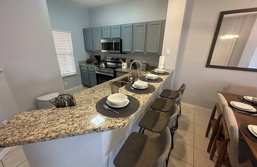 Sunset Lakes House | 10 min to Disney Vacation Home with private pool