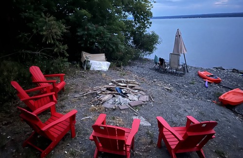 Town of Ledyard House | 100' Cayuga Lakefront Cottage Private Dock & Boat Lift Sleeps 8