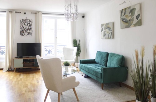 Porte-Saint-Martin Apartment | 100 m² Apartment ∙ 8 bedrooms ∙ 7 guests