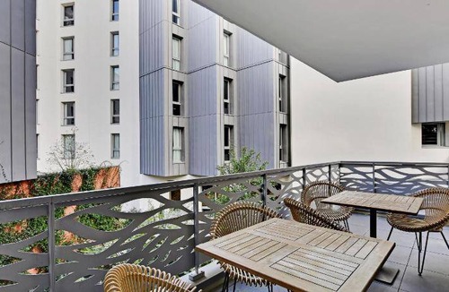 Plaisance Hotel | 100 m² Hotel ∙ 2 bedrooms ∙ 127 guests