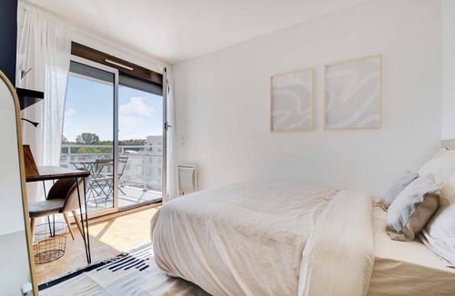 Puteaux Resort | 100 m² Private room ∙ 1 bedroom ∙ 5 guests