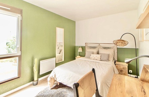 Puteaux Resort | 100 m² Private room ∙ 1 bedroom ∙ 5 guests