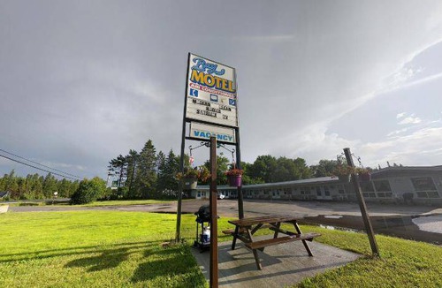 North Bay Hotel | 102 m² Motel ∙ 127 guests