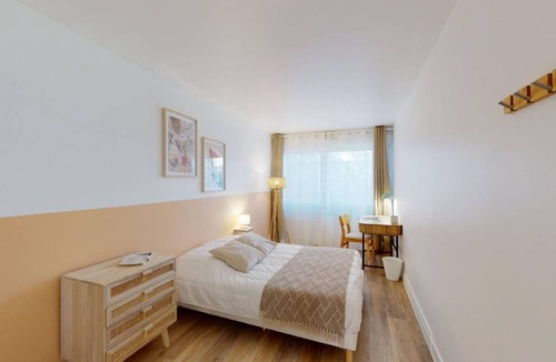 Saint-Lambert Resort | 102 m² Private room ∙ 1 bedroom ∙ 1 guest