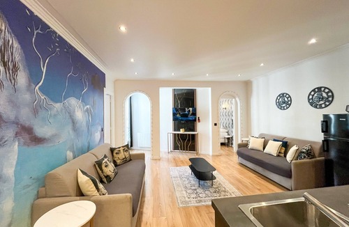 Vivienne Apartment | 105 - Urban Haussmann Opera