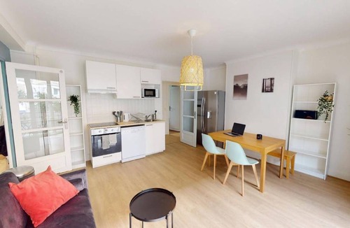 Porte d'Asnieres Resort | 106 m² Private room ∙ 1 bedroom ∙ 1 guest