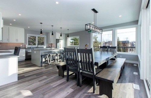The Blue Mountains Ski Chalet | 107 Birchview Trail