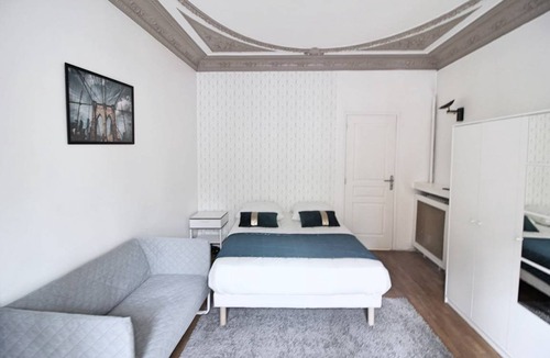 12th Arrondissement Resort | 108 m² Private room ∙ 1 bedroom ∙ 5 guests