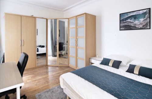 12th Arrondissement Resort | 108 m² Private room ∙ 1 bedroom ∙ 5 guests