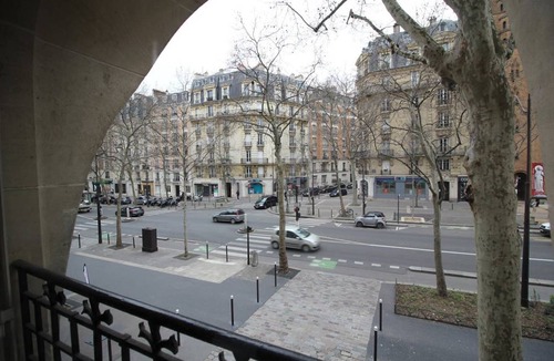 12th Arrondissement Resort | 108 m² Private room ∙ 1 bedroom ∙ 5 guests
