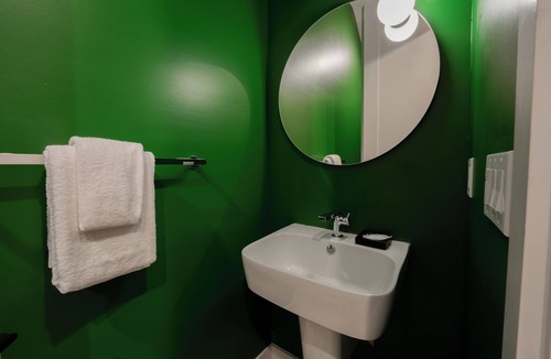 Florida Central Atlantic Coast Resort | 11 Bedroom, 13 Bathroom ADA Entire House in Orlando, FL near Disney!
