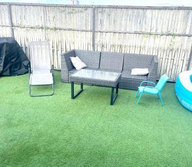 Aubervilliers Apartment | 110 m² Apartment ∙ 2 bedrooms ∙ 4 guests