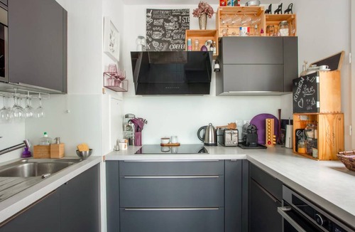 Gennevilliers Apartment | 110 m² Apartment ∙ 3 bedrooms ∙ 5 guests