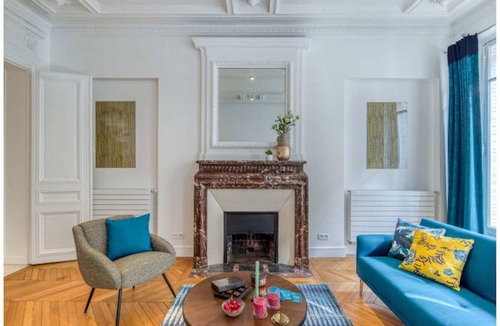 Champs-Elysees Apartment | 113 m² Apartment ∙ 2 bedrooms ∙ 3 guests