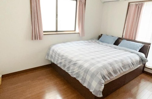 Katsushika Apartment | 120平米 5BR House, Near Ueno and Asakusa, Parking 2间浴室5室1厅 FlowerTea Hotel