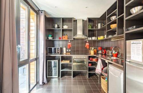 11th Arrondissement Apartment | 125 m² Apartment ∙ 4 bedrooms ∙ 10 guests