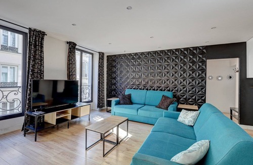Strasbourg -Saint-Denis Apartment | 127 Suite Moshé - Superb apartment in Paris.