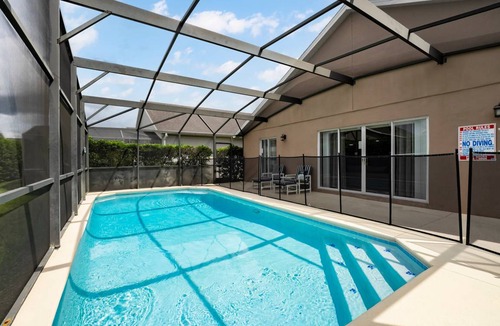 Four Corners House | 133 m² House ∙ 4 bedrooms ∙ 8 guests